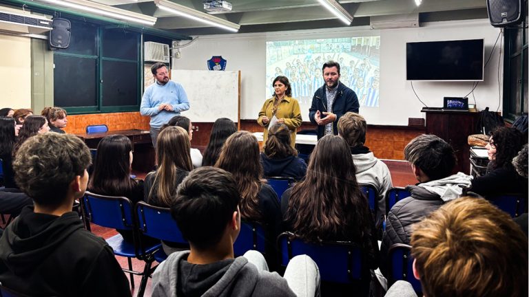 Con una propuesta innovadora se lanzó el Operativo Celeste y Blanco