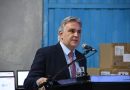 En San Francisco Llaryora entregó netbooks y anunció dos mil millones de pesos para financiar la educación técnica provincial