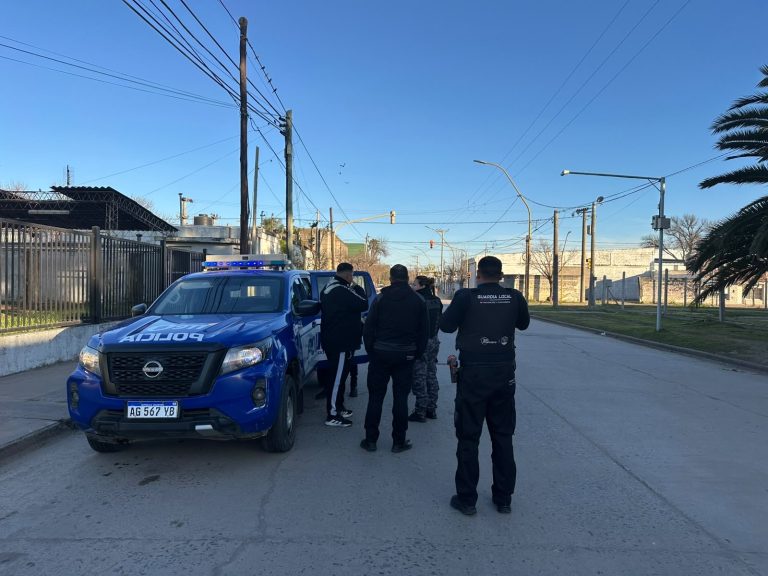 Detuvieron a un hombre de 27 años por agredir a su madre y violar una restricción vigente