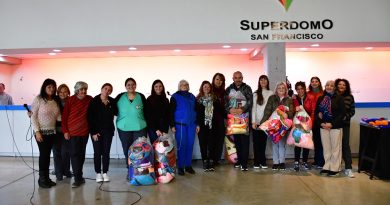 Se concretó la primera entrega de abrigos del Programa ‘Al frío le ponemos corazón’